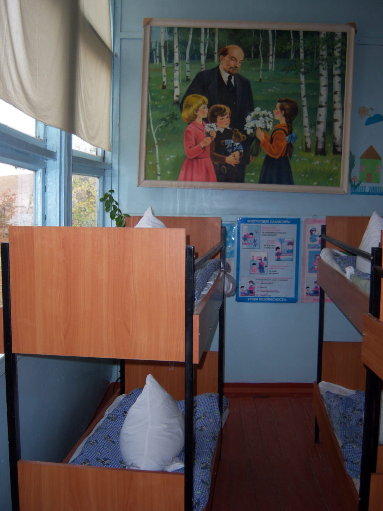 Lenin in Kyrgyz kindergarten